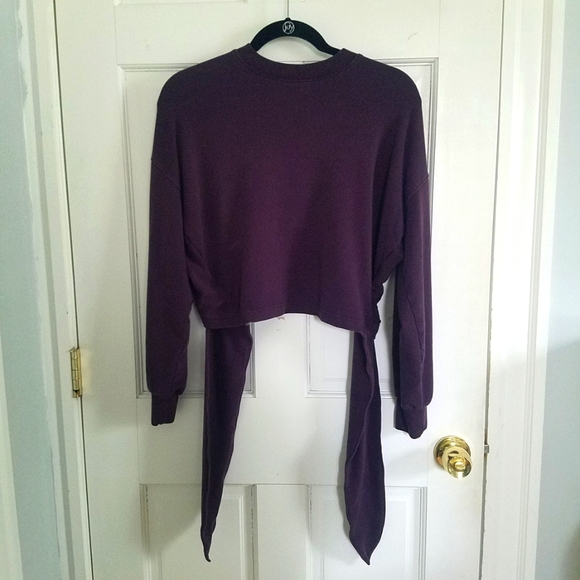 LAST CHANCE 💃 Athleta Yoga Tie Back Sweatshirt in Agate Purple - Picture 3 of 5